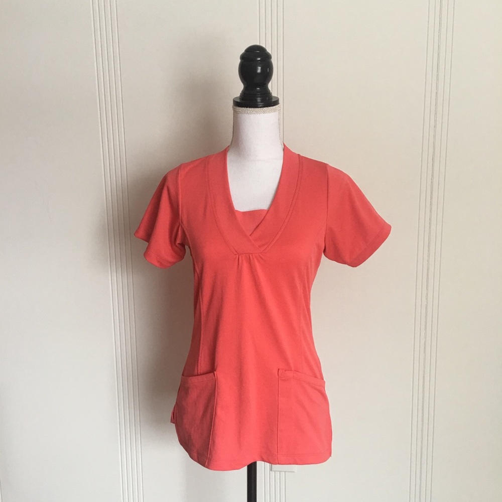 💰10/$50💰XS Dansko Coral Pink Scrub Top Pockets